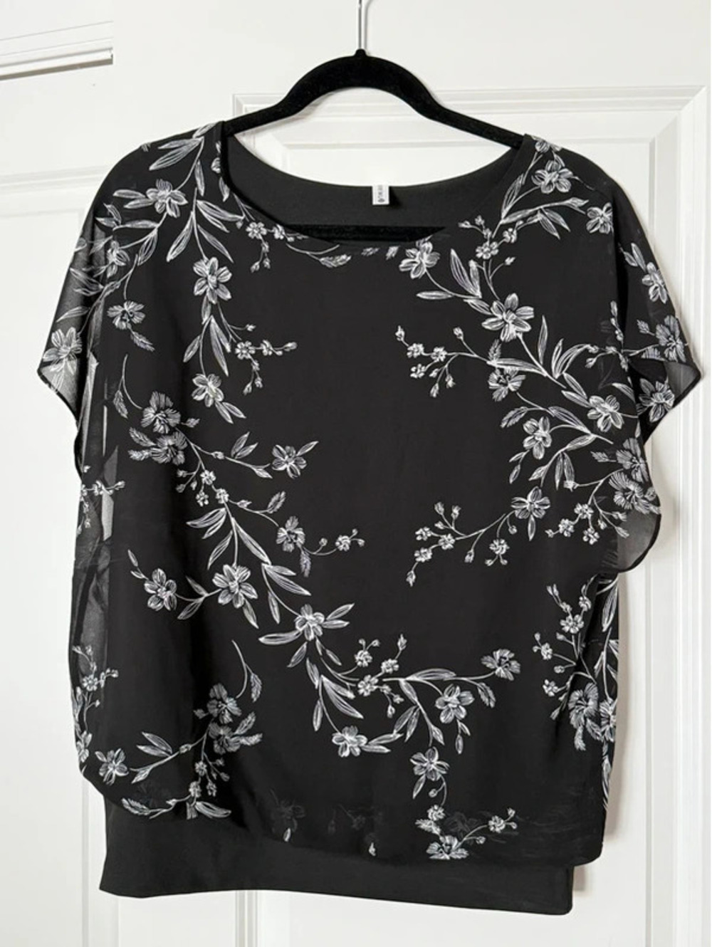 Semi-Formal/Business Top - Women’s